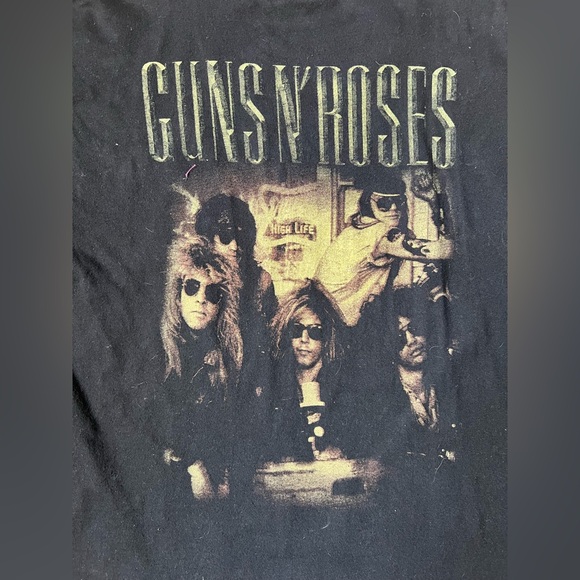 Guns & Roses Rock Band T-Shirt - Picture 2 of 6